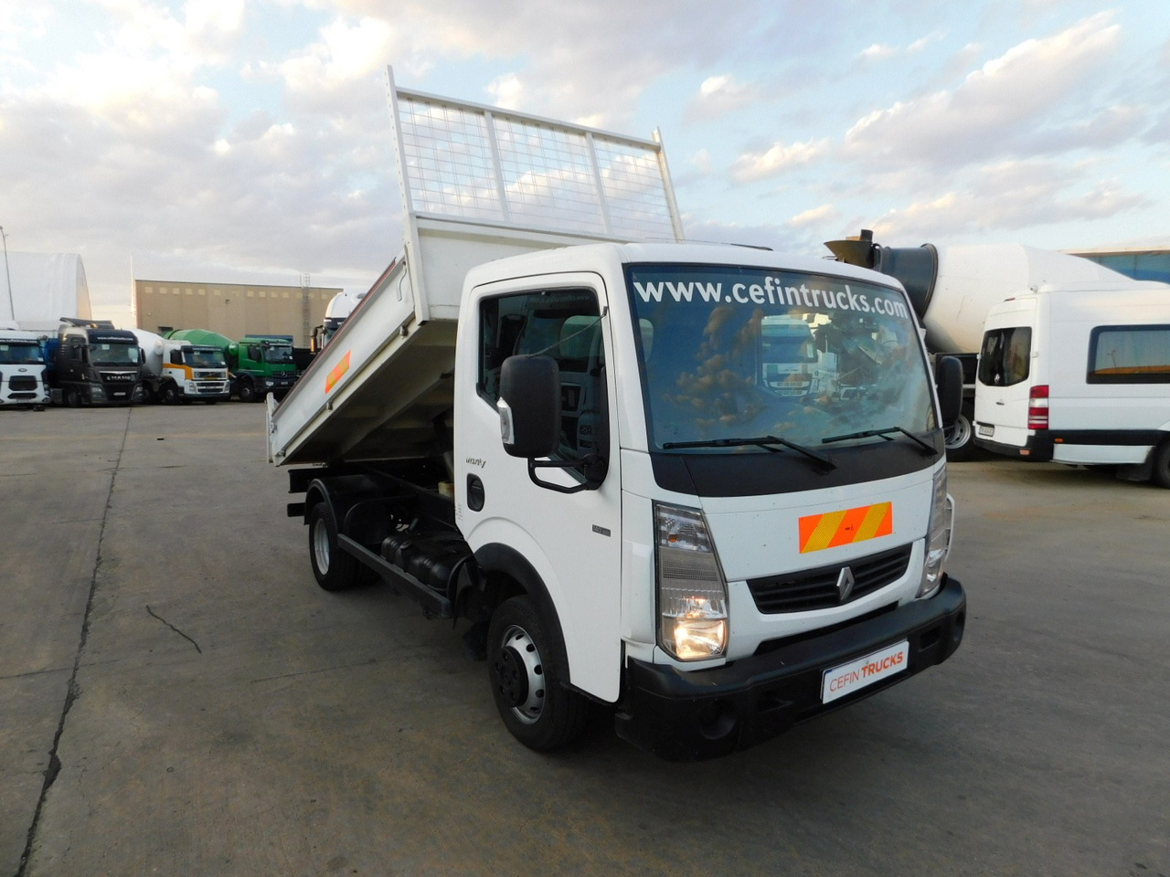 Renault Maxity - Самосвал камион: снимка 2 Renault Maxity - Самосвал камион: снимка 2