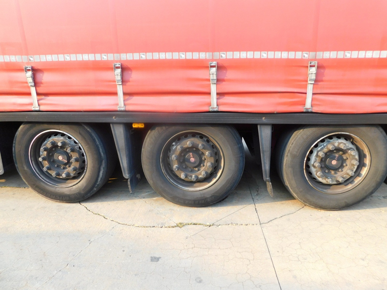 Schmitz Cargobull scbs3t - Брезентово полуремарке: снимка 5 Schmitz Cargobull scbs3t - Брезентово полуремарке: снимка 5