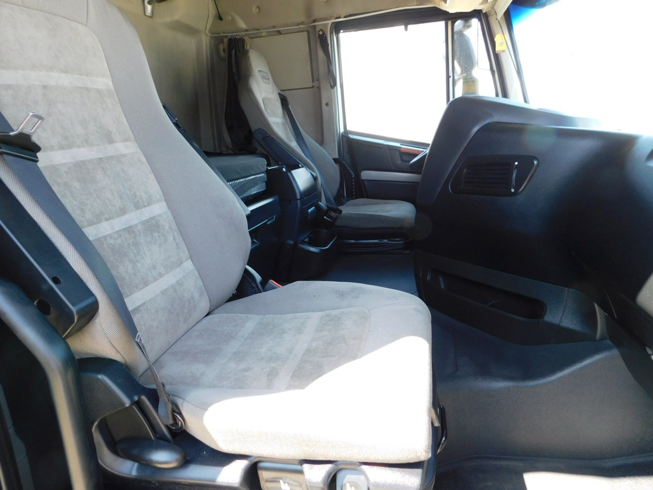 Iveco As440tp - Влекач: снимка 5 Iveco As440tp - Влекач: снимка 5