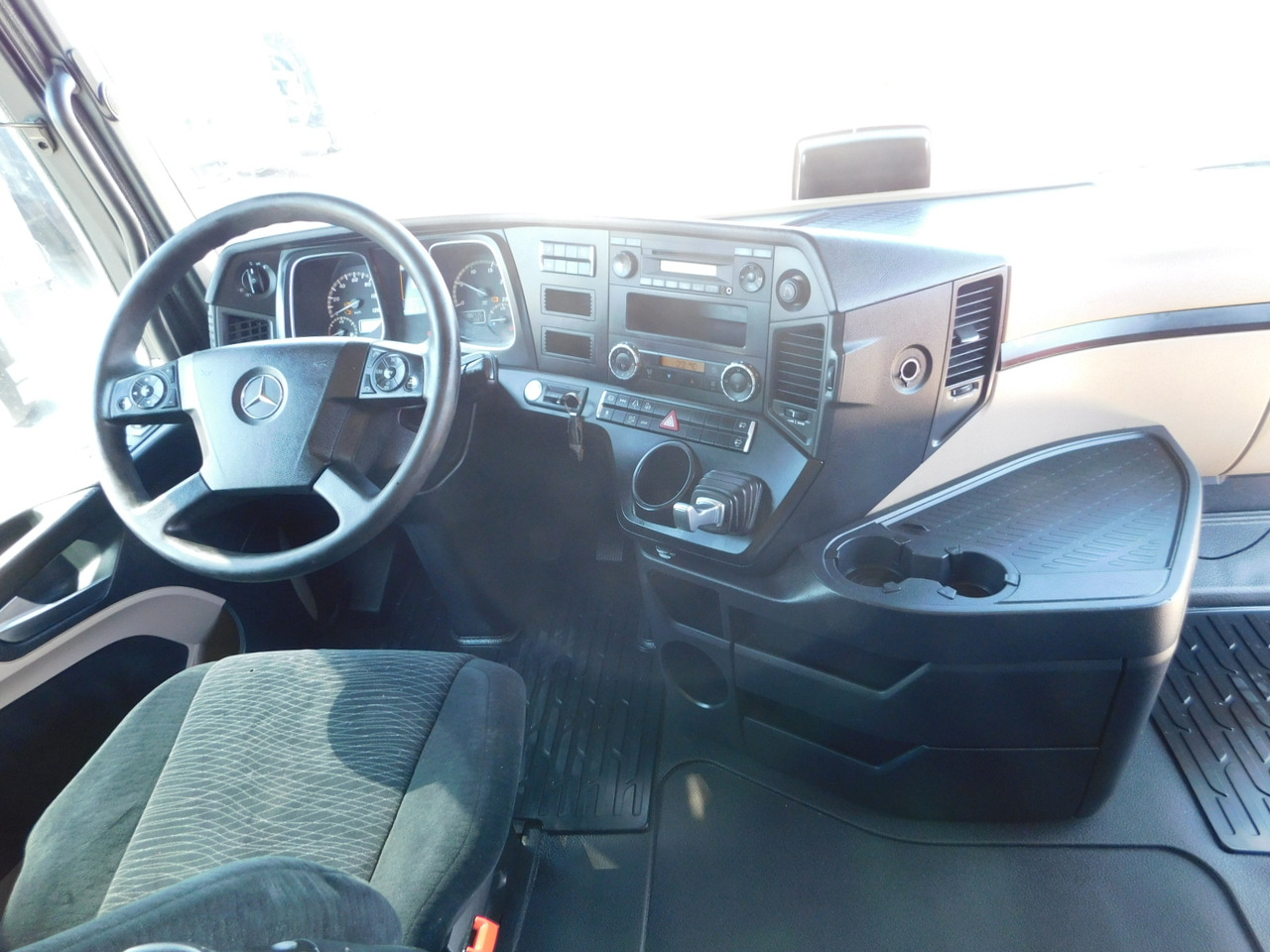 Влекач Mercedes Actros: снимка 6