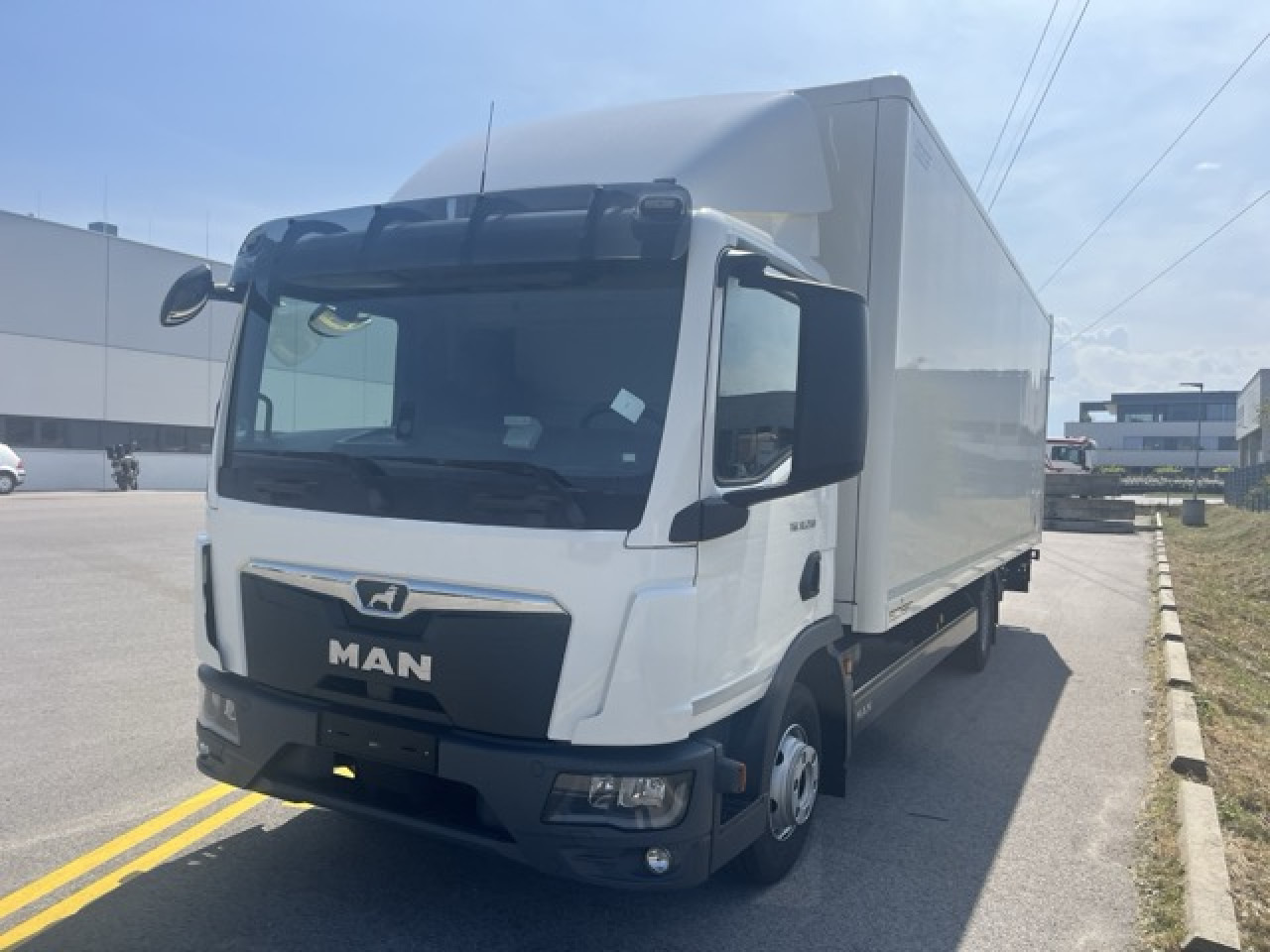 MAN TGL 12.250 4x2 BL Euro6 Klima AHK Luftfeder - Лекотоварен автомобил фургон: снимка 1 MAN TGL 12.250 4x2 BL Euro6 Klima AHK Luftfeder - Лекотоварен автомобил фургон: снимка 1