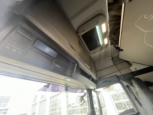 MAN TGX 26.470 6x2-4 LL - alle Achsen neu bereift AHK - Контейнеровоз/ Сменна каросерия камион: снимка 2 MAN TGX 26.470 6x2-4 LL - alle Achsen neu bereift AHK - Контейнеровоз/ Сменна каросерия камион: снимка 2
