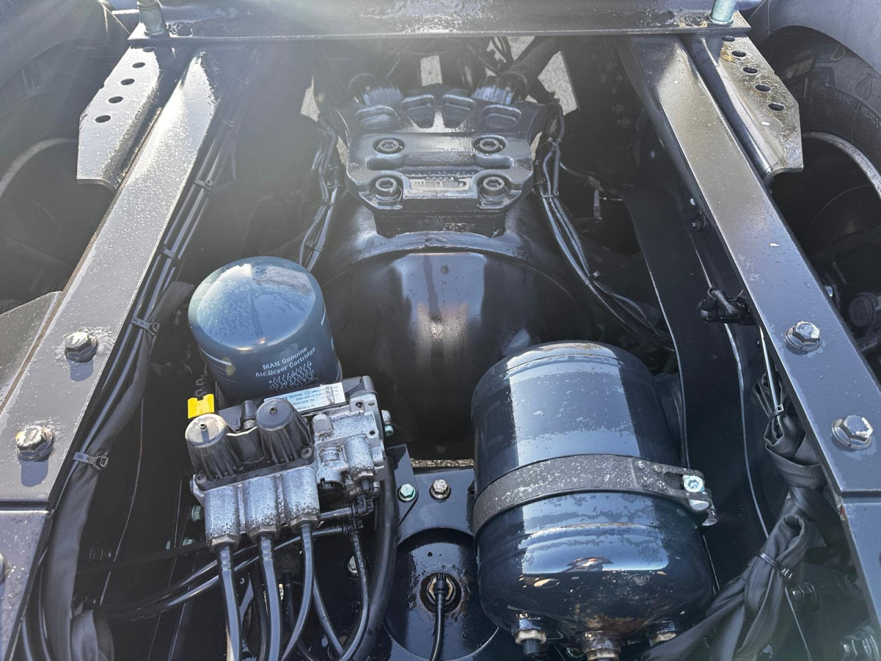 MAN MAN TGX 18.470 LL SA Euro6 Retarder Luftfeder ZV - Влекач: снимка 4 MAN MAN TGX 18.470 LL SA Euro6 Retarder Luftfeder ZV - Влекач: снимка 4