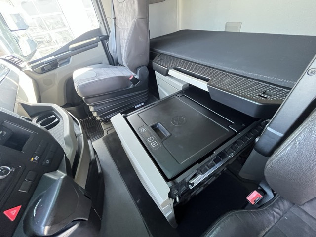 MAN TGX 18.510 4x2 BL-SA Euro6 Intarder Klima - Влекач: снимка 5 MAN TGX 18.510 4x2 BL-SA Euro6 Intarder Klima - Влекач: снимка 5