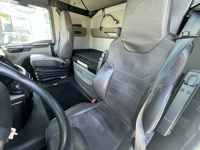 Влекач MAN TGX 18.510 4x2 BL-SA Euro6 Intarder Klima: снимка 13