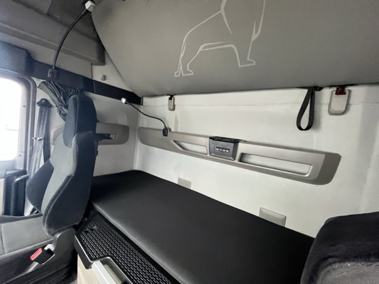 MAN TGX 18.510 4x2 LL SA Euro6 Retarder Klima ZV - Влекач: снимка 2 MAN TGX 18.510 4x2 LL SA Euro6 Retarder Klima ZV - Влекач: снимка 2