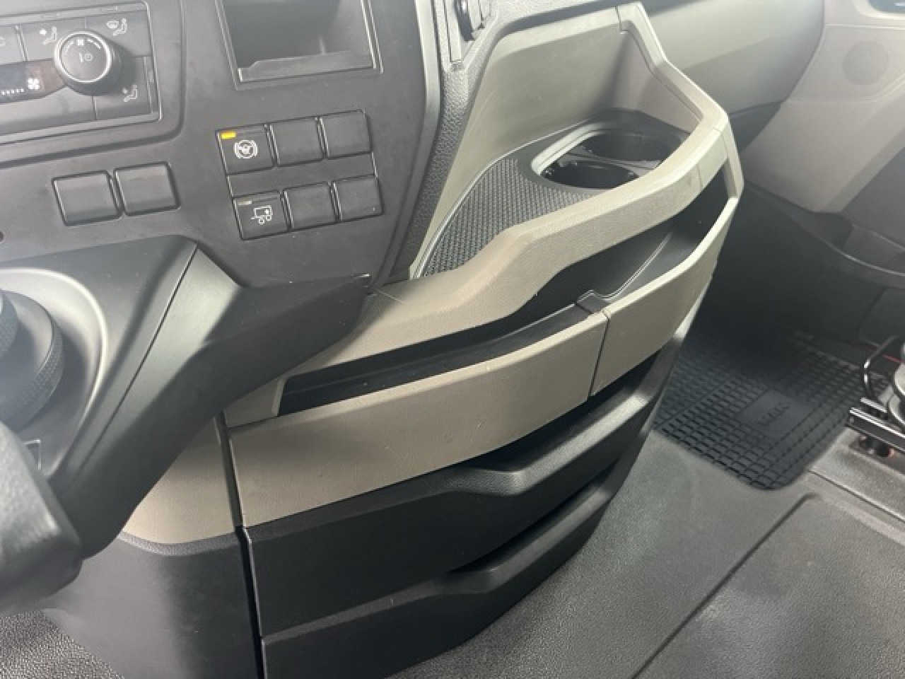 MAN TGX 18.510 4x2 LL SA Euro6 Retarder Klima ZV - Влекач: снимка 3 MAN TGX 18.510 4x2 LL SA Euro6 Retarder Klima ZV - Влекач: снимка 3