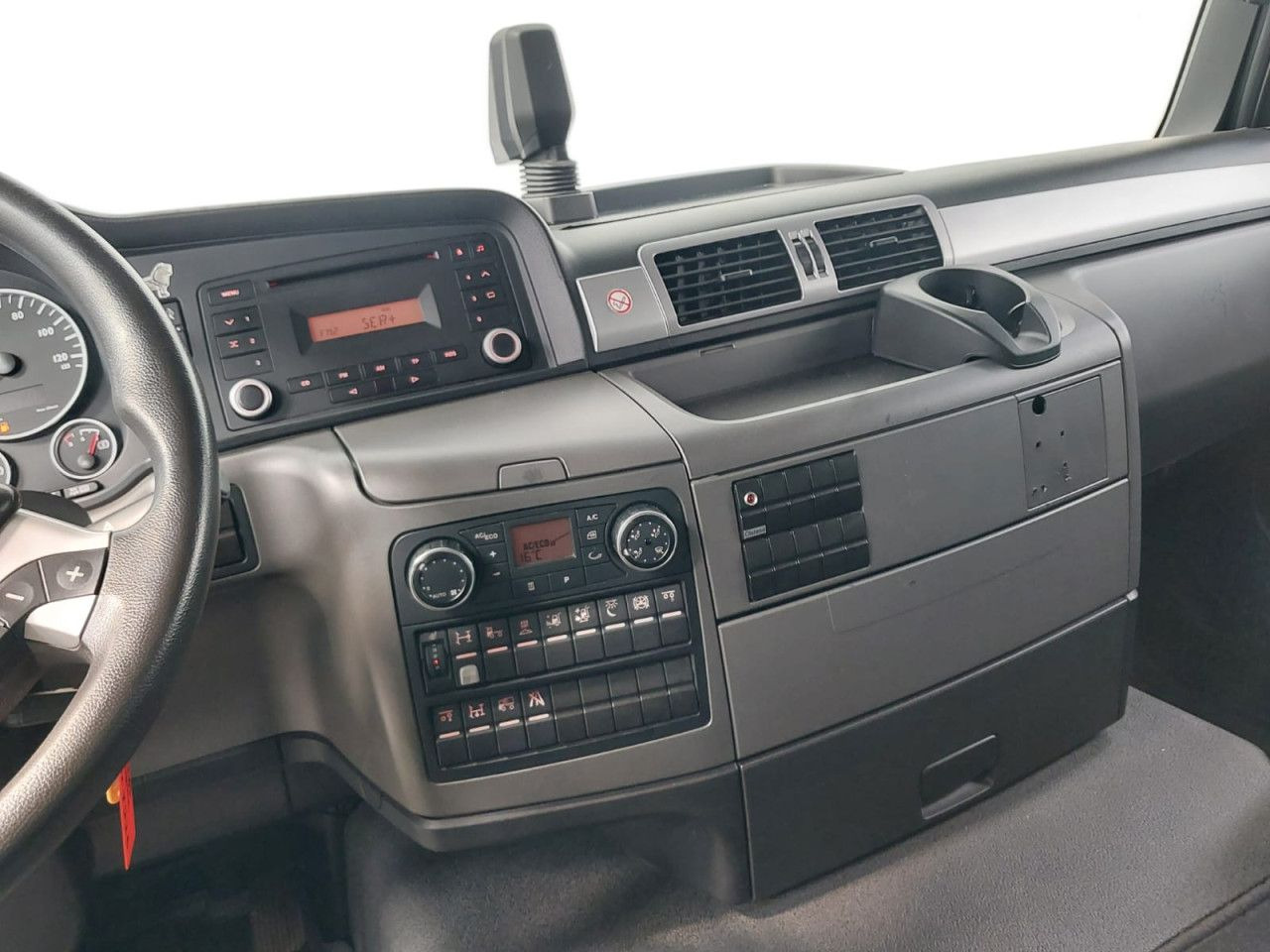 Влекач MAN TGX: снимка 5 Влекач MAN TGX: снимка 5