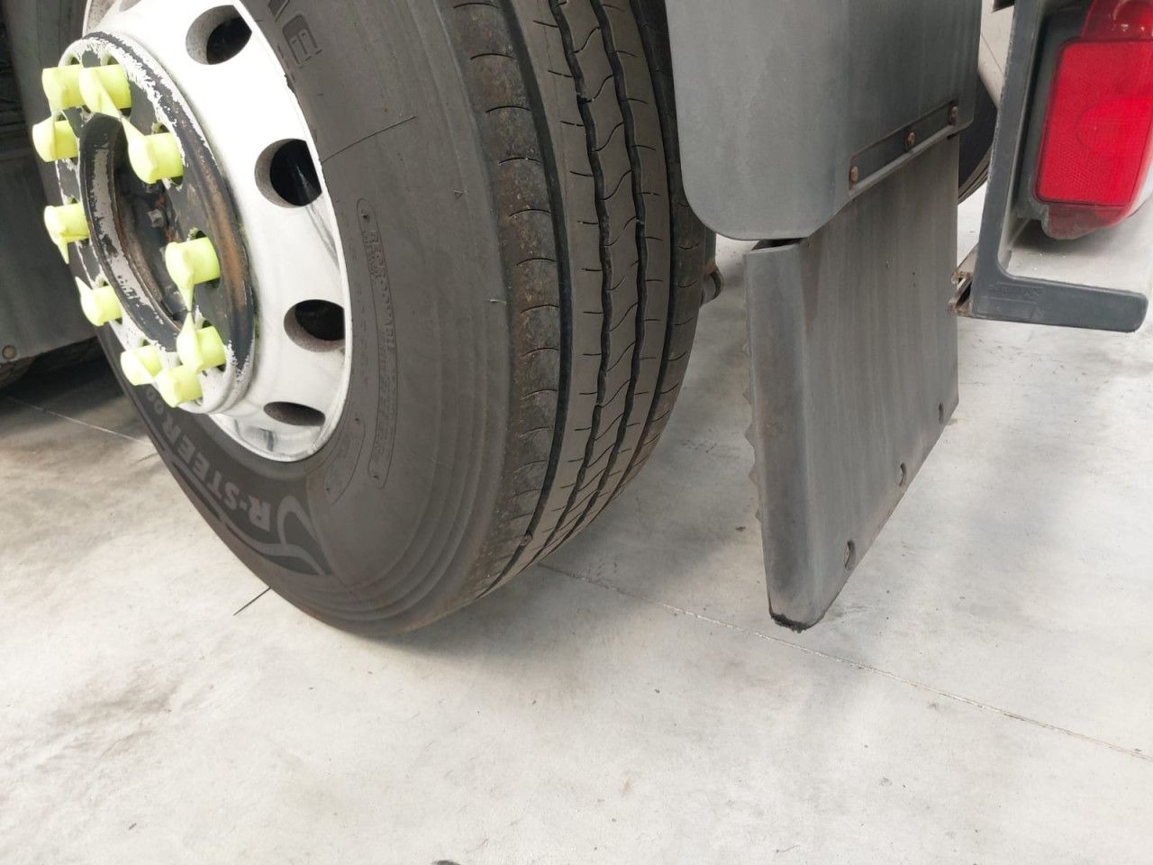 Влекач MAN TGX: снимка 11 Влекач MAN TGX: снимка 11