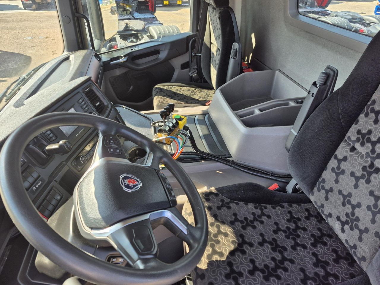 Scania P 340 - Влекач: снимка 5 Scania P 340 - Влекач: снимка 5