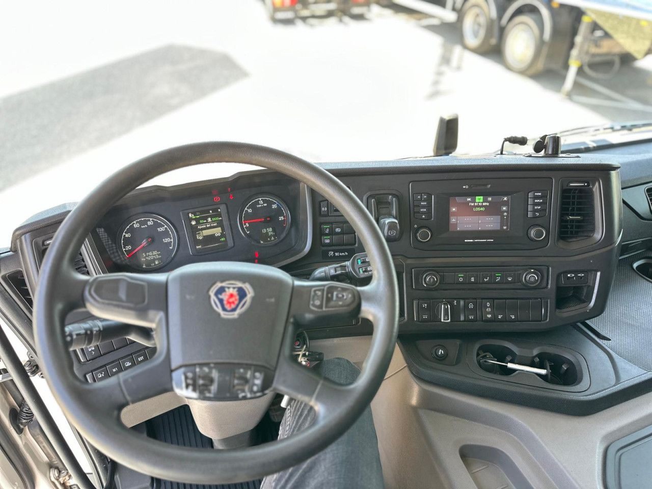 Scania P 410 - Влекач: снимка 5 Scania P 410 - Влекач: снимка 5