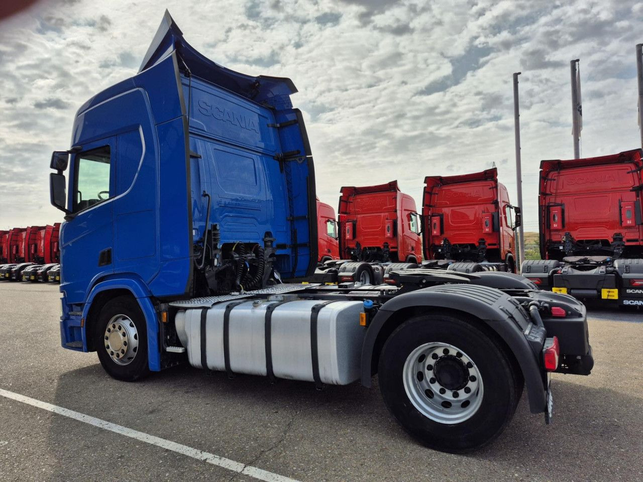 Scania R 450 - Влекач: снимка 4 Scania R 450 - Влекач: снимка 4