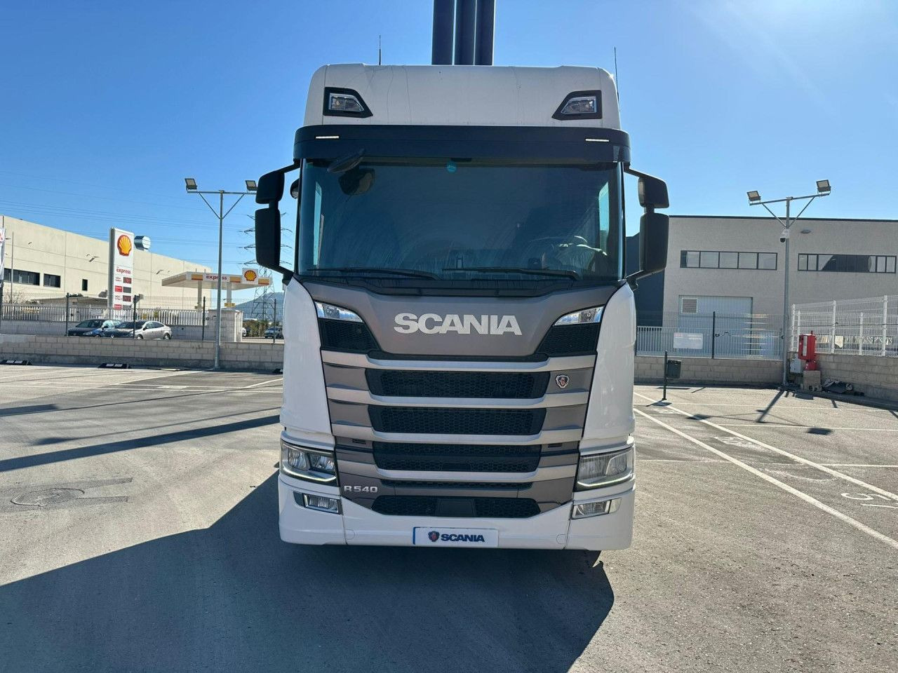 Scania R 460 - Влекач: снимка 3 Scania R 460 - Влекач: снимка 3