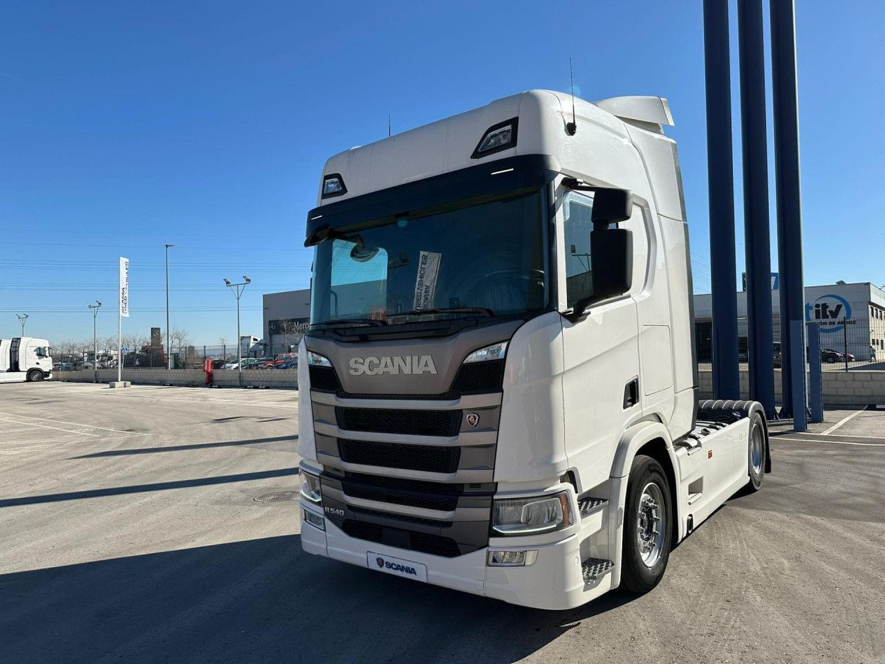 Scania R 460 - Влекач: снимка 5 Scania R 460 - Влекач: снимка 5