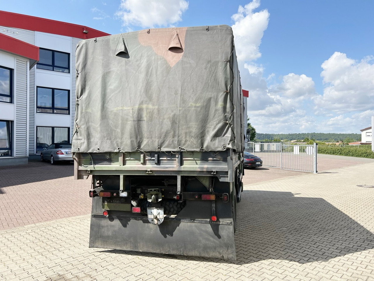 Камион с брезент 110-17 AW 4x4 110-17 AW 4x4, Ex-, Küche: снимка 10