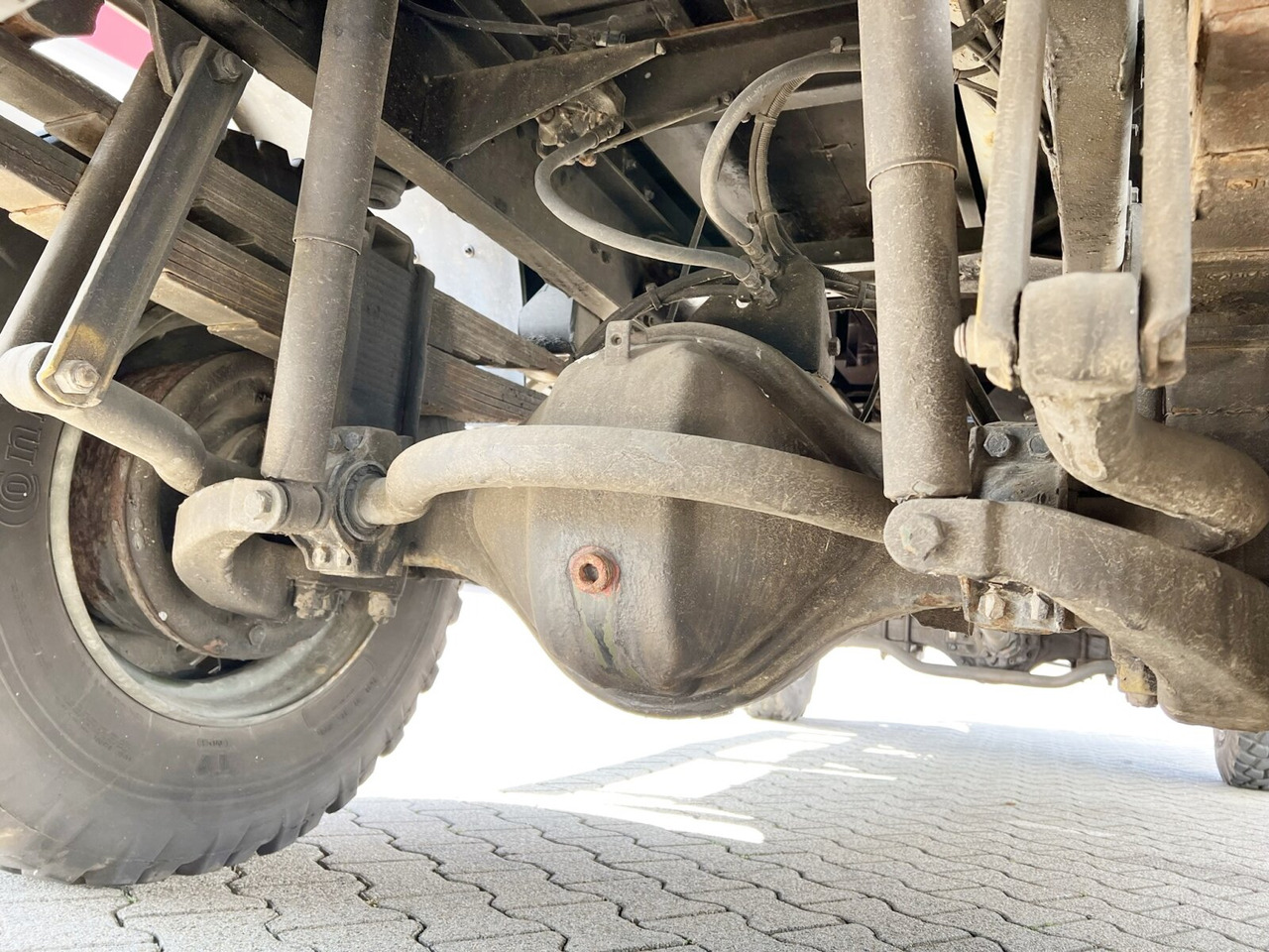 110-17 AW 4x4 110-17 AW 4x4, Ex-, Küche - Камион с брезент: снимка 5 110-17 AW 4x4 110-17 AW 4x4, Ex-, Küche - Камион с брезент: снимка 5