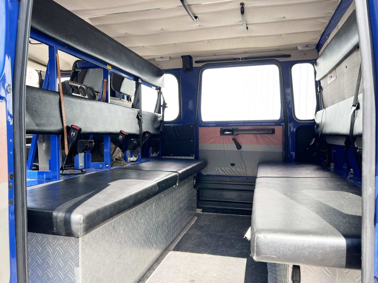 Пожарна кола 90-16 AW 4x4 Doka 90-16 AW 4x4 Doka, Mannschaftswagen: снимка 6