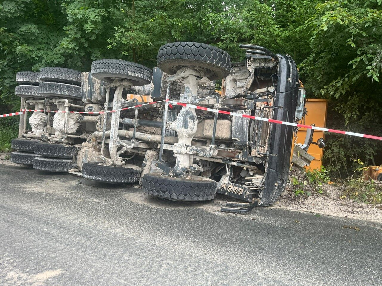 ASTRA HD9 86.50-90 8x6 ASTRA HD9 86.50-90 8x6, Unfallschaden, Cursor 13 - Шаси кабина: снимка 2 ASTRA HD9 86.50-90 8x6 ASTRA HD9 86.50-90 8x6, Unfallschaden, Cursor 13 - Шаси кабина: снимка 2