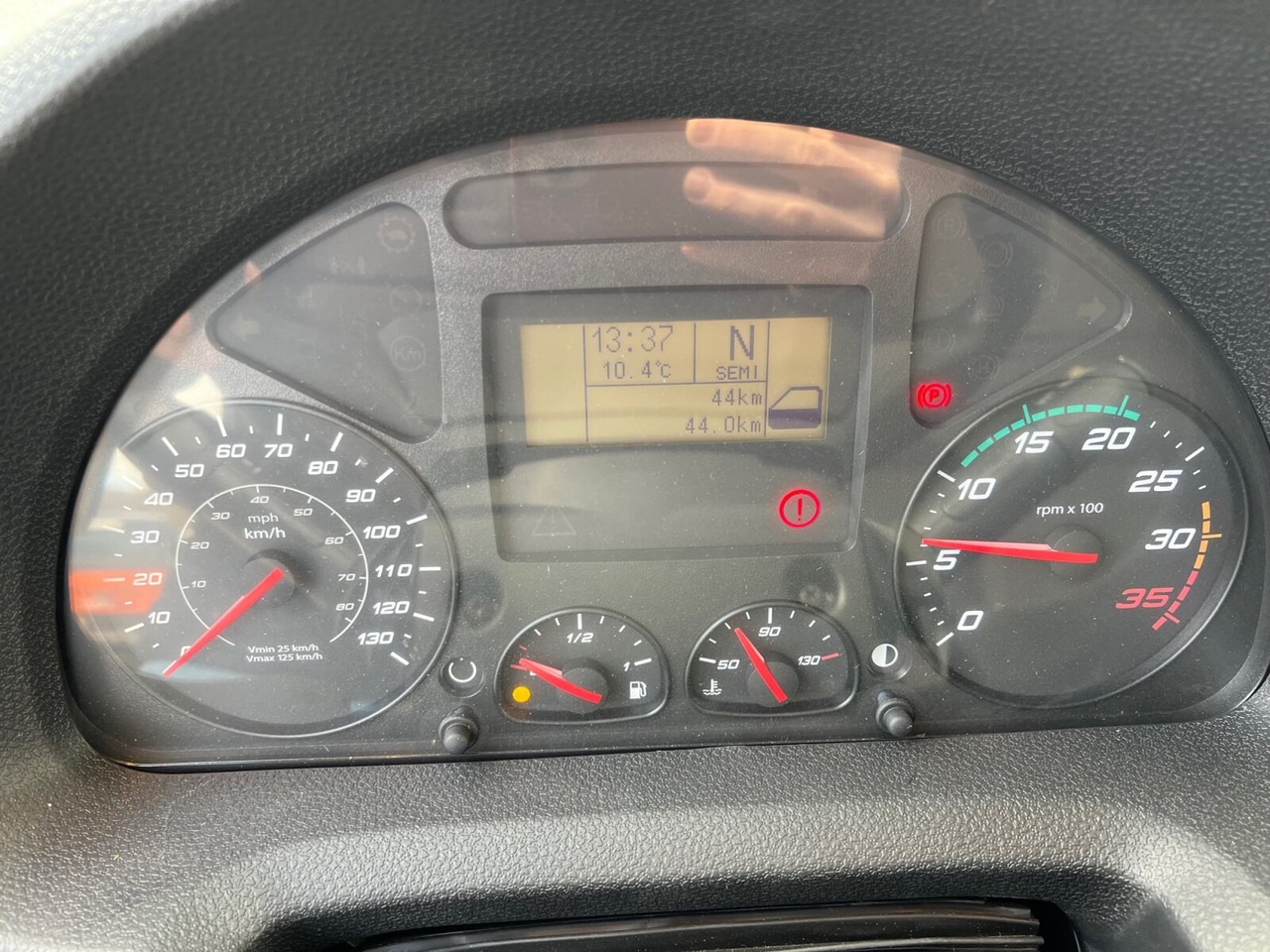 EuroCargo ML160E32 4x2 EuroCargo ML160E32 4x2, 5x Vorhanden! - Шаси кабина: снимка 5 EuroCargo ML160E32 4x2 EuroCargo ML160E32 4x2, 5x Vorhanden! - Шаси кабина: снимка 5