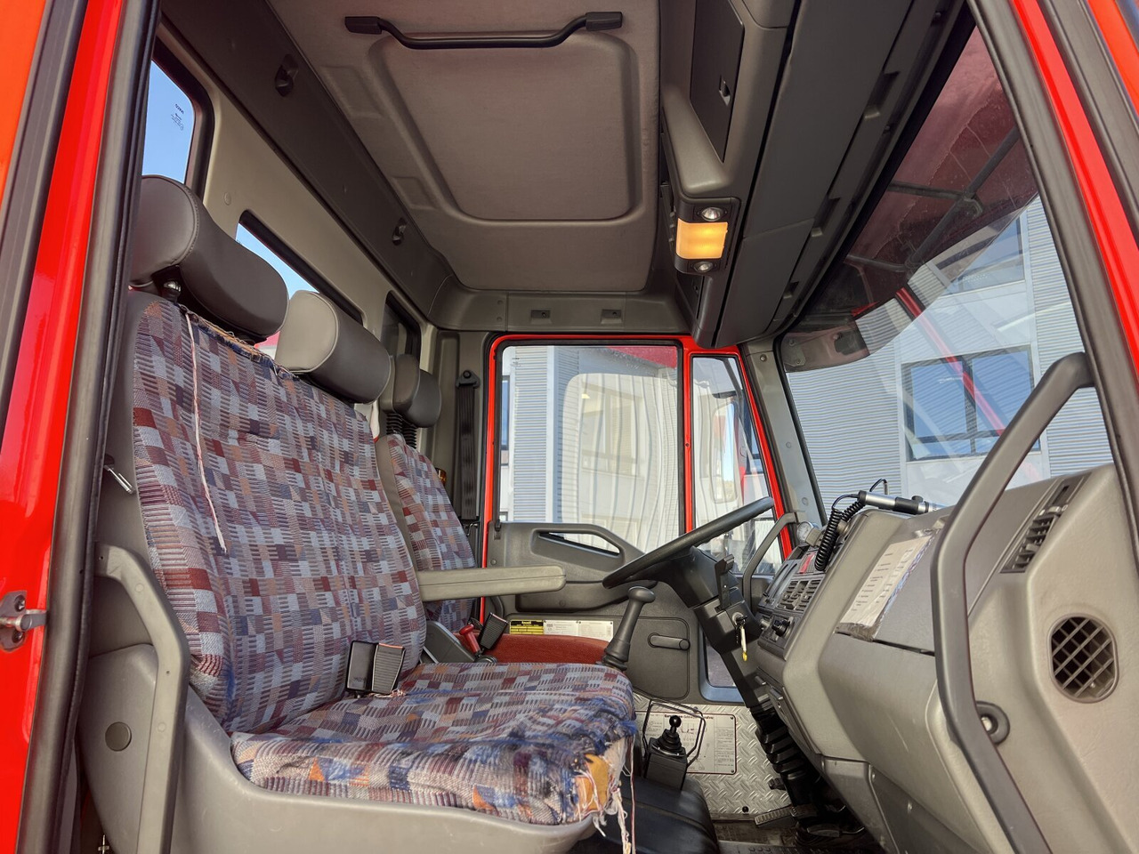 FF 95 E 18 WR 4x4 FF 95 E 18 WR 4x4, 6000l Wassertank - Камион цистерна: снимка 3 FF 95 E 18 WR 4x4 FF 95 E 18 WR 4x4, 6000l Wassertank - Камион цистерна: снимка 3