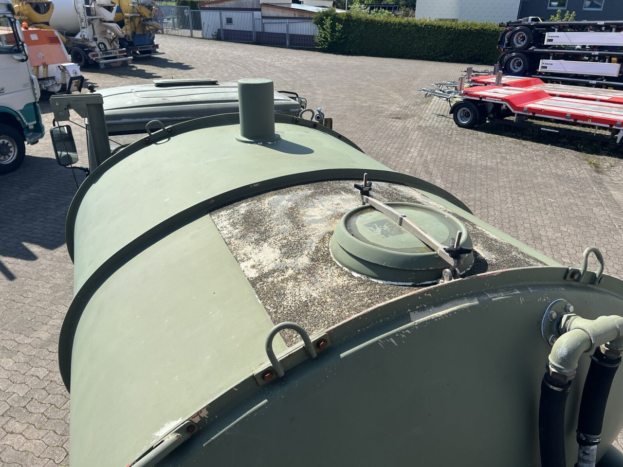 Лизинг на FF 95 E 18 WR 4x4 FF 95 E 18 WR 4x4, 6000l Wassertank FF 95 E 18 WR 4x4 FF 95 E 18 WR 4x4, 6000l Wassertank: снимка 14 Лизинг на FF 95 E 18 WR 4x4 FF 95 E 18 WR 4x4, 6000l Wassertank FF 95 E 18 WR 4x4 FF 95 E 18 WR 4x4, 6000l Wassertank: снимка 14