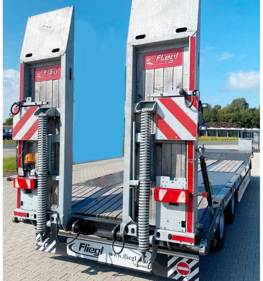 Fliegl DTS-S 300 DTS-S 300, verbreiterbar auf 3,05m - Нискорамна площадка ремарке: снимка 2 Fliegl DTS-S 300 DTS-S 300, verbreiterbar auf 3,05m - Нискорамна площадка ремарке: снимка 2