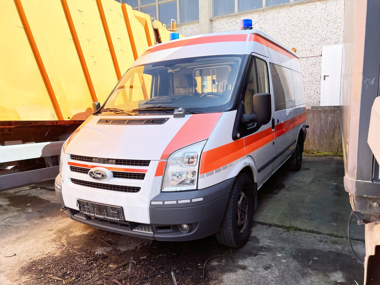 Ford Transit 2.2 TDCI 4x2 Transit 2.2 TDCI 4x2, Krankentransporter - Линейка: снимка 1 Ford Transit 2.2 TDCI 4x2 Transit 2.2 TDCI 4x2, Krankentransporter - Линейка: снимка 1