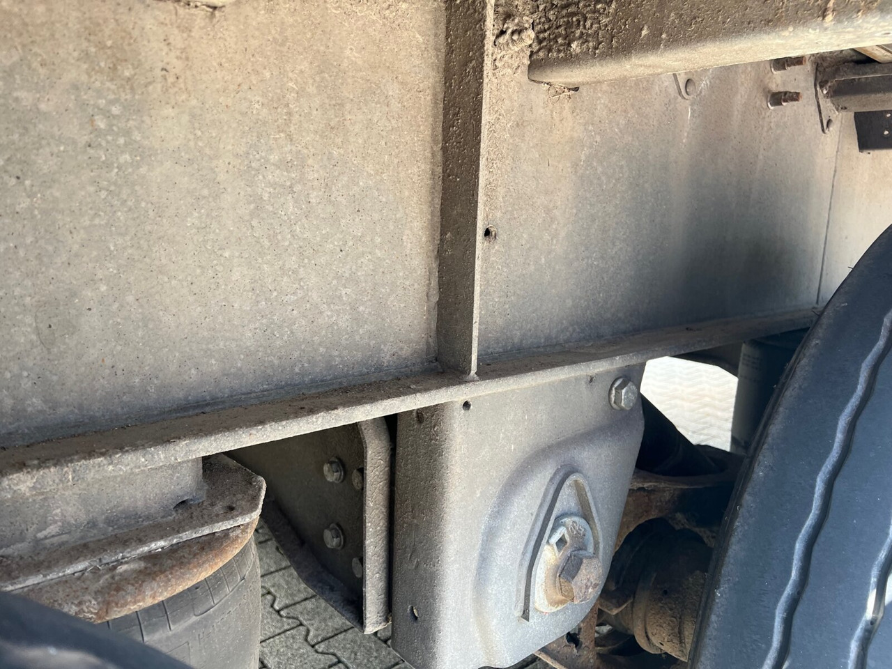 Humbaur HSA 2006 HSA 2006, Verzinkt - Бордово полуремарке/ Платформа: снимка 4 Humbaur HSA 2006 HSA 2006, Verzinkt - Бордово полуремарке/ Платформа: снимка 4