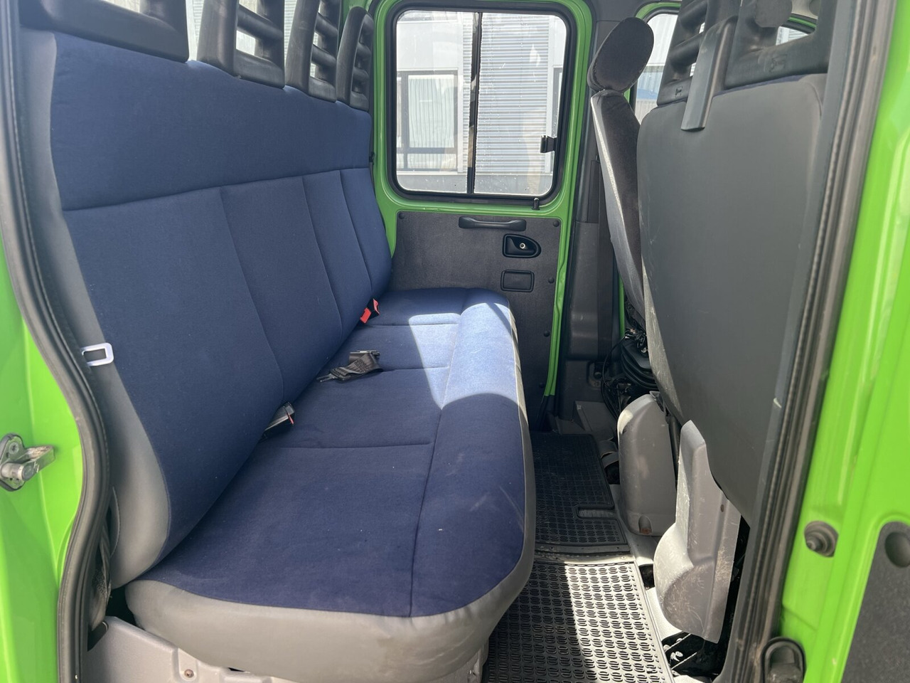 Iveco Daily 45C15D 4x2 Doka Daily 45C15D 4x2 Doka, City-Abroller - Мултилифт с кука камион, Лекотоварен автомобил: снимка 5 Iveco Daily 45C15D 4x2 Doka Daily 45C15D 4x2 Doka, City-Abroller - Мултилифт с кука камион, Лекотоварен автомобил: снимка 5