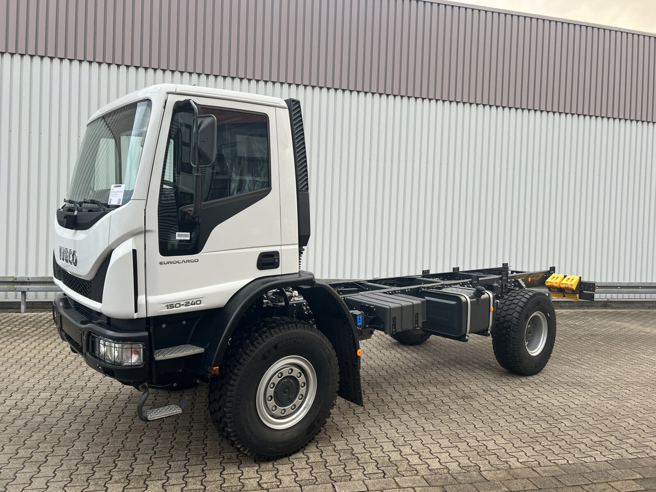 Iveco EuroCargo ML150E24 WS 4x4 EuroCargo ML150E24 WS 4x4, Euro3, mehrfach Vorhanden! - Шаси кабина: снимка 1 Iveco EuroCargo ML150E24 WS 4x4 EuroCargo ML150E24 WS 4x4, Euro3, mehrfach Vorhanden! - Шаси кабина: снимка 1