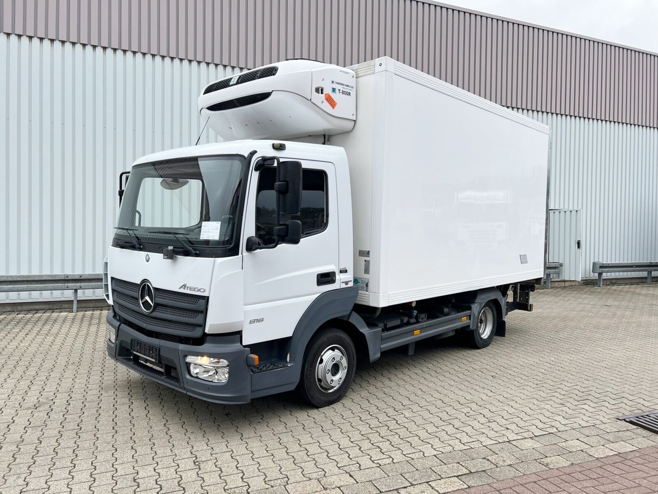 Mercedes-Benz Atego 816 L 4x2 Atego 816 L 4x2, Kühlkoffer, ThermoKing, LBW BÄR - Камион: снимка 1 Mercedes-Benz Atego 816 L 4x2 Atego 816 L 4x2, Kühlkoffer, ThermoKing, LBW BÄR - Камион: снимка 1