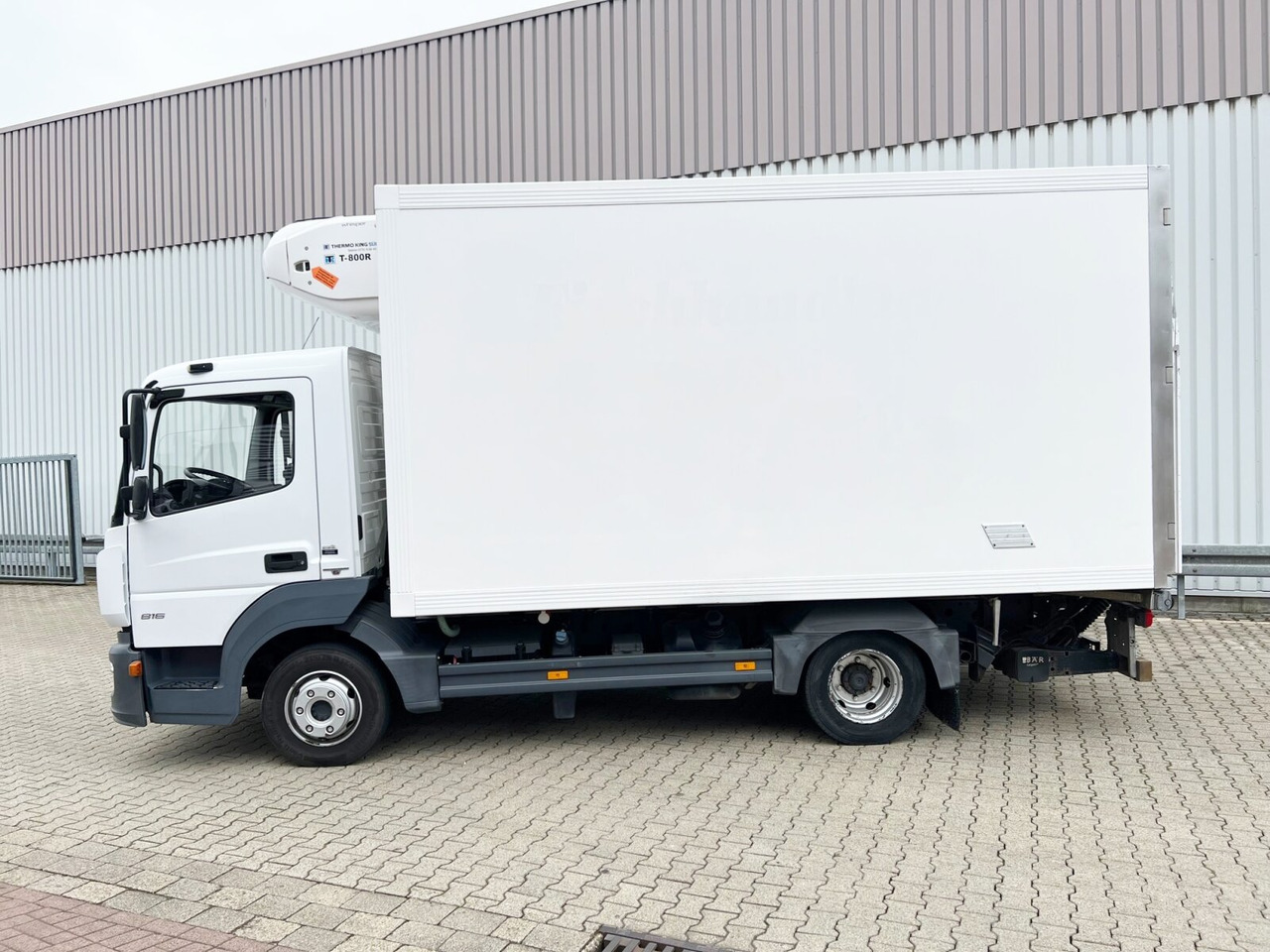 Mercedes-Benz Atego 816 L 4x2 Atego 816 L 4x2, Kühlkoffer, ThermoKing, LBW BÄR - Камион: снимка 5 Mercedes-Benz Atego 816 L 4x2 Atego 816 L 4x2, Kühlkoffer, ThermoKing, LBW BÄR - Камион: снимка 5
