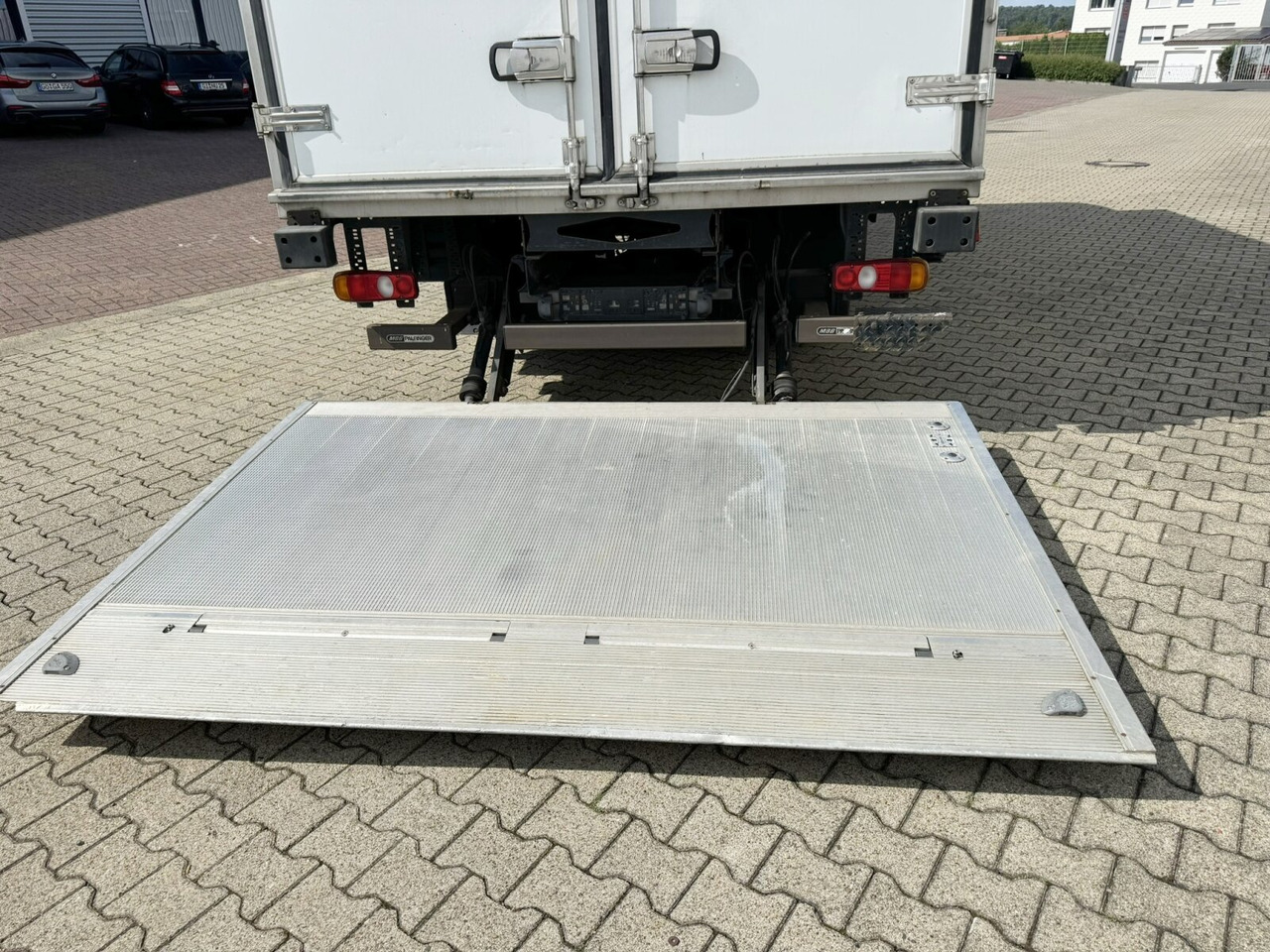Mitsubishi Canter Fuso 7C15 4x2 Canter Fuso 7C15 4x2, Kühler, LBW - Камион: снимка 3 Mitsubishi Canter Fuso 7C15 4x2 Canter Fuso 7C15 4x2, Kühler, LBW - Камион: снимка 3