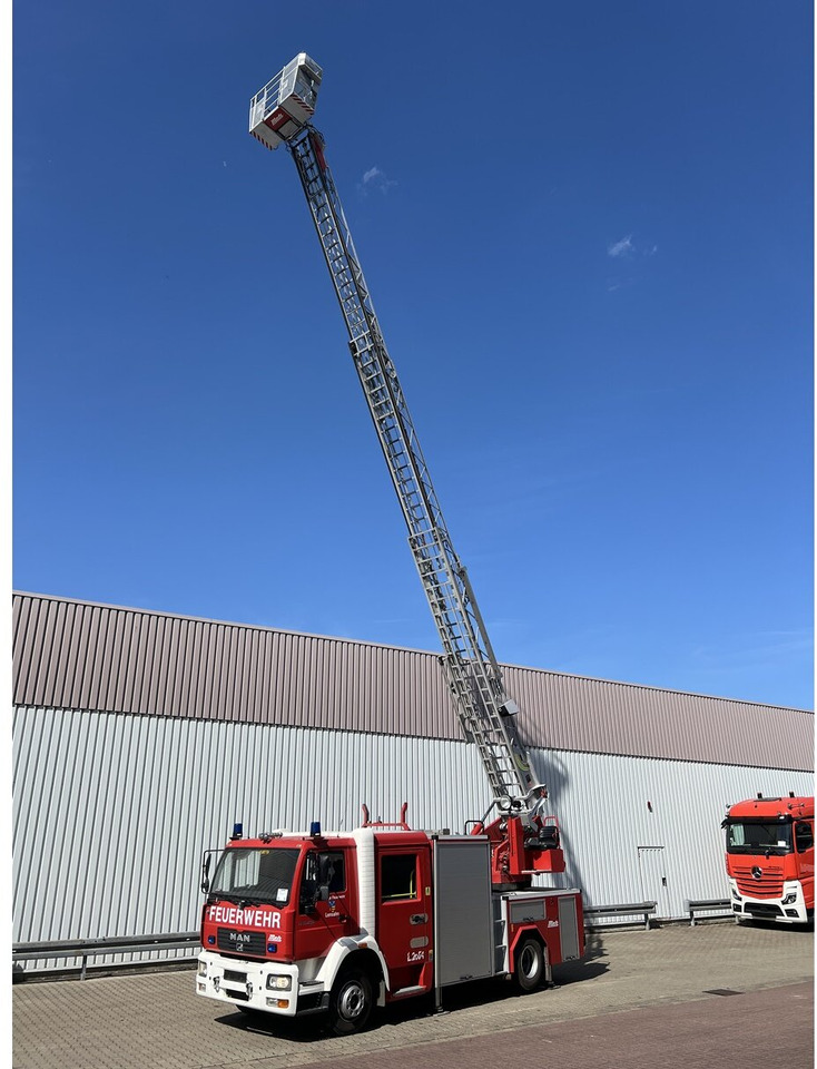MAN LE 15.255 4x2 LLC Doka, Metz DLA-K 12/9 Drehleiter LE 15.255 4x2 LLC Doka, Metz DLA-K 12/9 Feuerwehr Drehleiter - Линейка: снимка 1 MAN LE 15.255 4x2 LLC Doka, Metz DLA-K 12/9 Drehleiter LE 15.255 4x2 LLC Doka, Metz DLA-K 12/9 Feuerwehr Drehleiter - Линейка: снимка 1