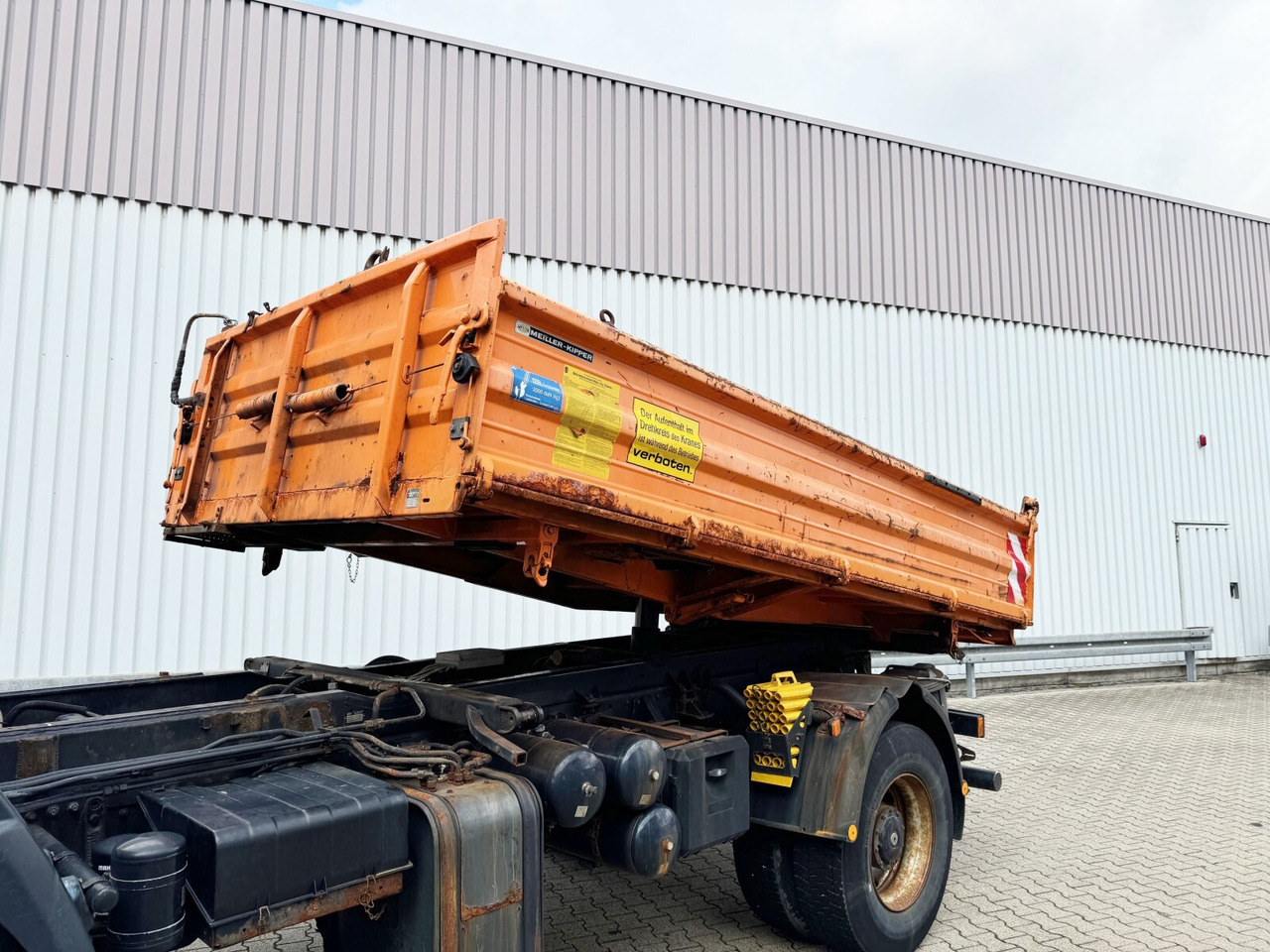 MAN LE 18.280 4X4 BB LE 18.280 4X4 BB, Winterdienstausstattung, Grüne Plakette - Самосвал камион, Камион с кран: снимка 4 MAN LE 18.280 4X4 BB LE 18.280 4X4 BB, Winterdienstausstattung, Grüne Plakette - Самосвал камион, Камион с кран: снимка 4