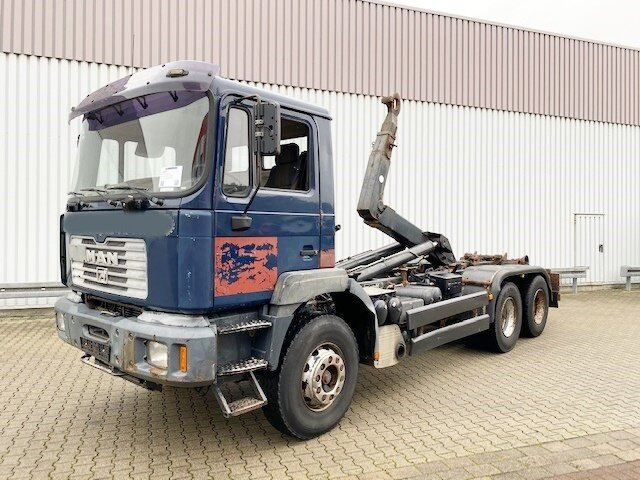 MAN T40 26.364/414 6x4, 6-Zylinder T40 26.364/414 6x4, 6-Zylinder - Мултилифт с кука камион: снимка 1 MAN T40 26.364/414 6x4, 6-Zylinder T40 26.364/414 6x4, 6-Zylinder - Мултилифт с кука камион: снимка 1