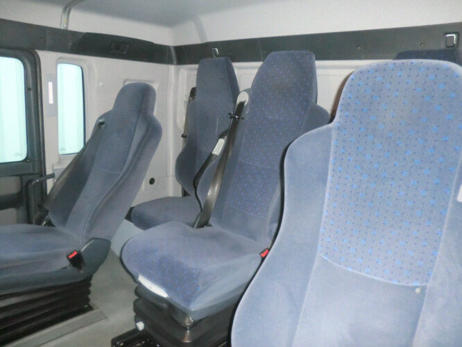 MAN TGA 18.350 4x2 LL TGA 18.350 4x2 LL, Fahrschule - Контейнеровоз/ Сменна каросерия камион: снимка 5 MAN TGA 18.350 4x2 LL TGA 18.350 4x2 LL, Fahrschule - Контейнеровоз/ Сменна каросерия камион: снимка 5