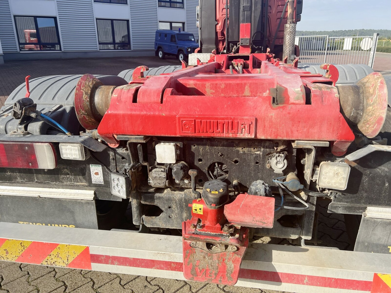 MAN TGA 25.530 8x4-4 BL, Lift-/Lenkachse TGA 25.530 8x4-4 BL, Lift-/Lenkachse - Мултилифт с кука камион: снимка 4 MAN TGA 25.530 8x4-4 BL, Lift-/Lenkachse TGA 25.530 8x4-4 BL, Lift-/Lenkachse - Мултилифт с кука камион: снимка 4