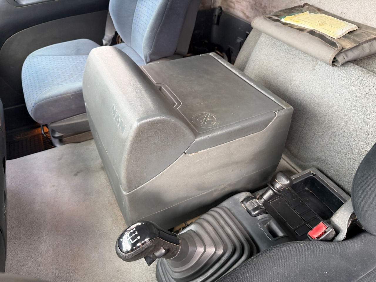 MAN TGA 26.400 6X4 BB TGA 26.400 6X4 BB, Intarder - Самосвал камион: снимка 3 MAN TGA 26.400 6X4 BB TGA 26.400 6X4 BB, Intarder - Самосвал камион: снимка 3