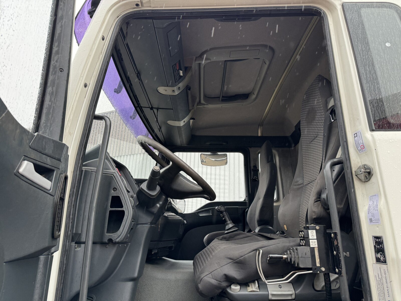 MAN TGA 33.350 6X4 BB TGA 33.350 6X4 BB mit Kran Hiab 166 E-3 HiDuo, Funk - Мултилифт с кука камион, Камион с кран: снимка 5 MAN TGA 33.350 6X4 BB TGA 33.350 6X4 BB mit Kran Hiab 166 E-3 HiDuo, Funk - Мултилифт с кука камион, Камион с кран: снимка 5