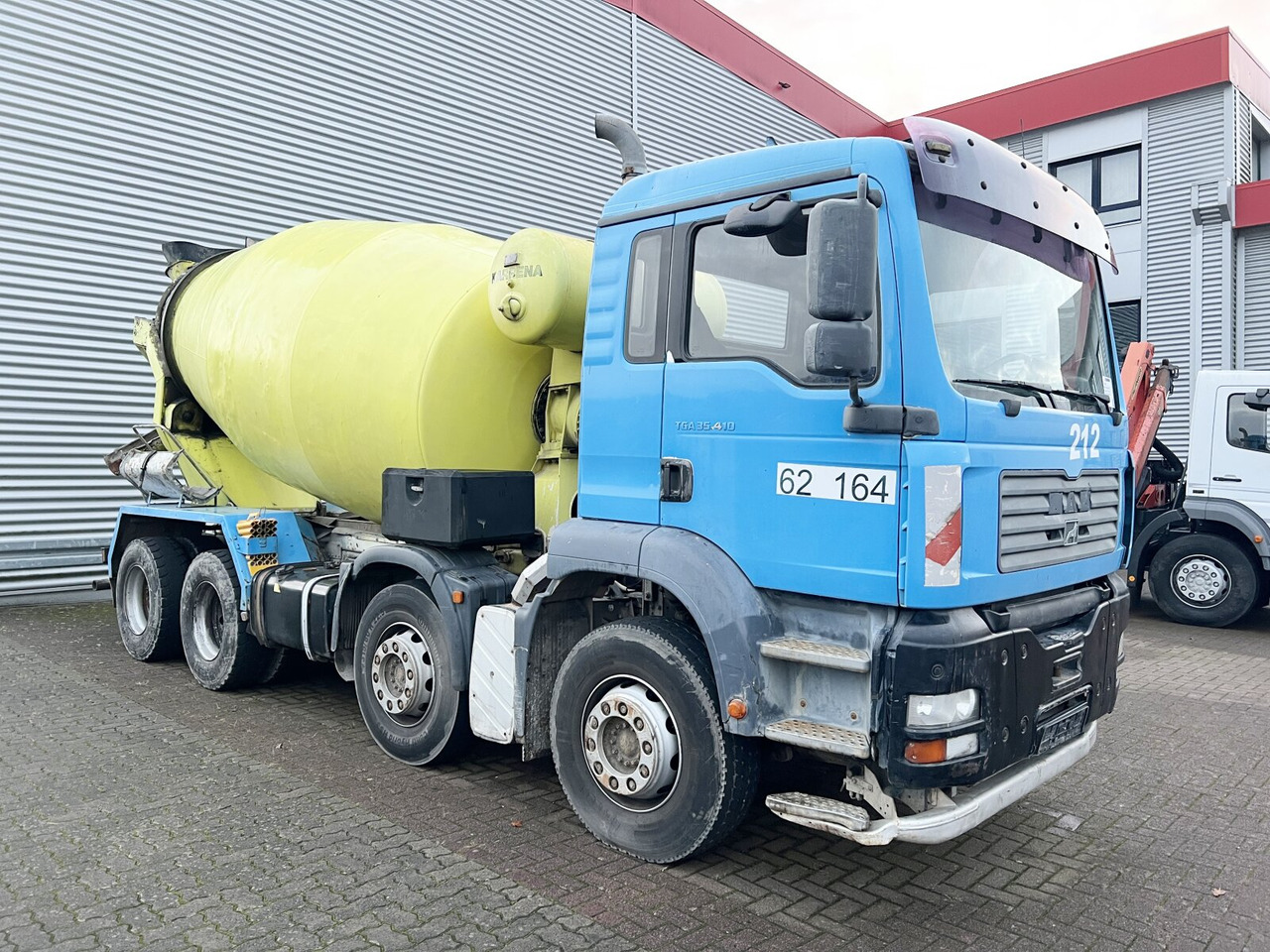 Бетоновоз MAN TGA 35.410 8x4 BB TGA 35.410 8x4 BB, Betonmischer Karrena 10m³: снимка 7