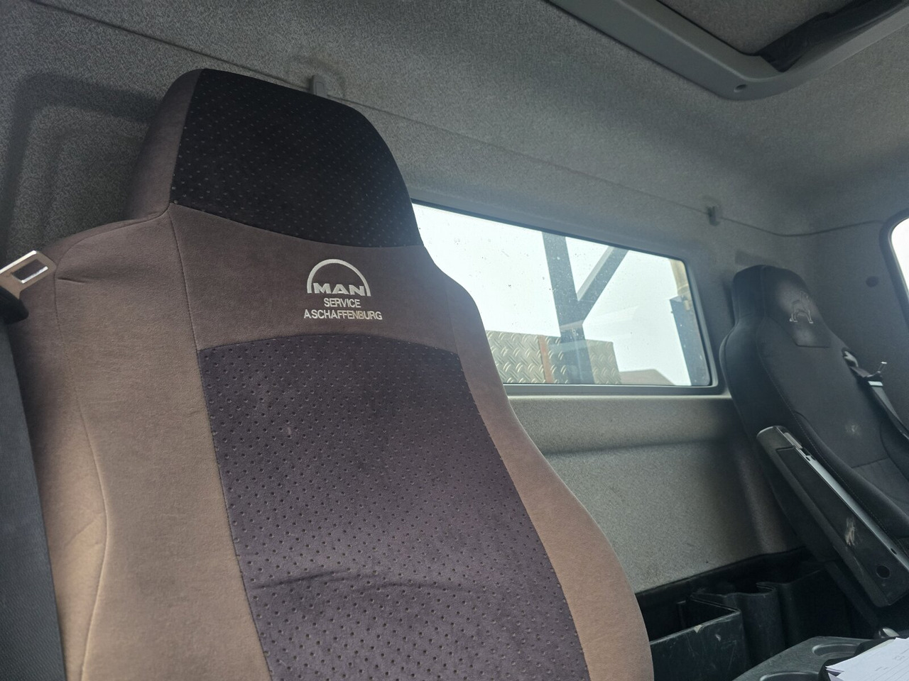 MAN TGL 12.250 4x2 BL TGL 12.250 4x2 BL, Palfinger Abroller P 07-25MPA, 2xAHK-ÖL - Мултилифт с кука камион: снимка 4 MAN TGL 12.250 4x2 BL TGL 12.250 4x2 BL, Palfinger Abroller P 07-25MPA, 2xAHK-ÖL - Мултилифт с кука камион: снимка 4