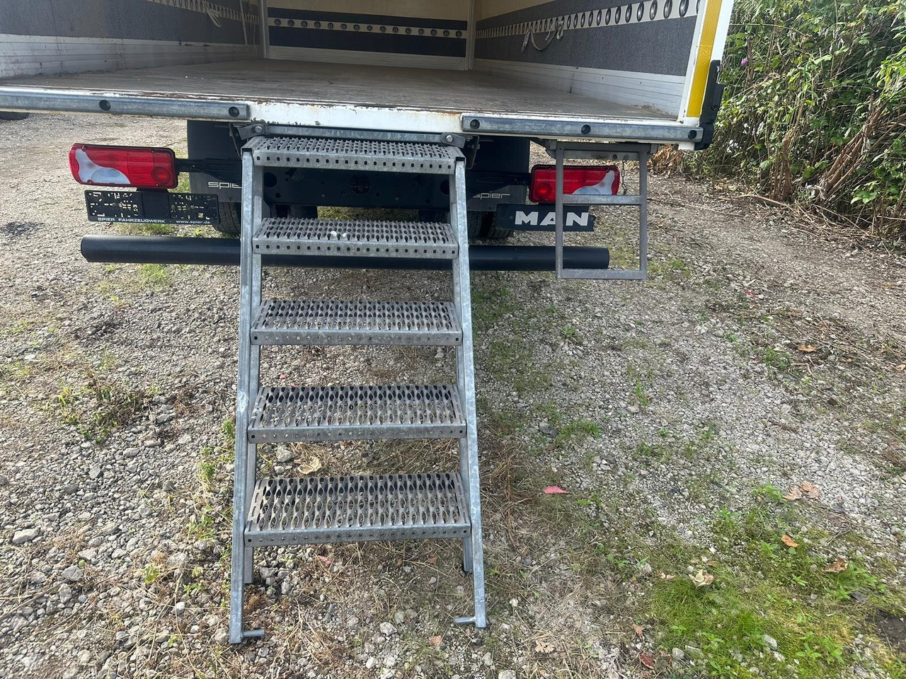 Камион фургон MAN TGL 8.150 4x2 BL TGL 8.150 4x2 BL, Möbelkoffer mit Rolltor: снимка 13 Камион фургон MAN TGL 8.150 4x2 BL TGL 8.150 4x2 BL, Möbelkoffer mit Rolltor: снимка 13