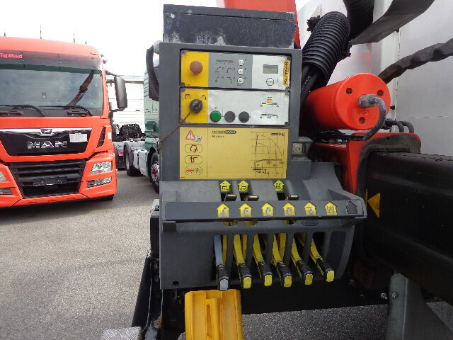 MAN TGM 26.340 6x2-4 LL TGM 26.340 6x2-4 LL,Lenk-Liftachse, Heckkran, Palfinger PK 11.001, faltbar, - Камион с кран, Бордови камион: снимка 2 MAN TGM 26.340 6x2-4 LL TGM 26.340 6x2-4 LL,Lenk-Liftachse, Heckkran, Palfinger PK 11.001, faltbar, - Камион с кран, Бордови камион: снимка 2