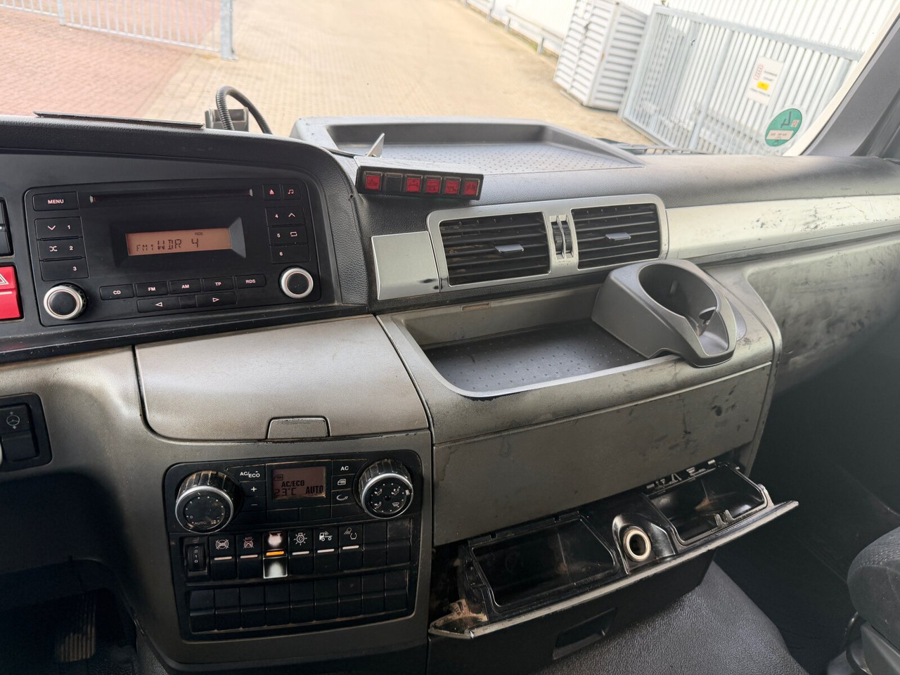 MAN TGS 18.360 4X2 BL TGS 18.360 4X2 BL, Hyva 10.45 S, Teleskopabrollanlage - Мултилифт с кука камион: снимка 5 MAN TGS 18.360 4X2 BL TGS 18.360 4X2 BL, Hyva 10.45 S, Teleskopabrollanlage - Мултилифт с кука камион: снимка 5