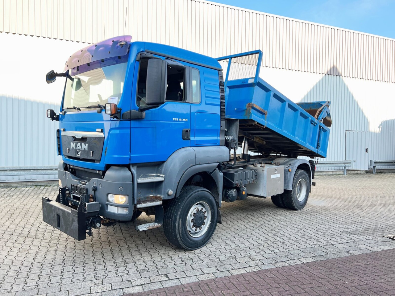 MAN TGS 18.360 4X4 BL TGS 18.360 4X4 BL, Hinterkipper, hydr. Heckklappe, Winterdienstausstattung - Самосвал камион: снимка 1 MAN TGS 18.360 4X4 BL TGS 18.360 4X4 BL, Hinterkipper, hydr. Heckklappe, Winterdienstausstattung - Самосвал камион: снимка 1