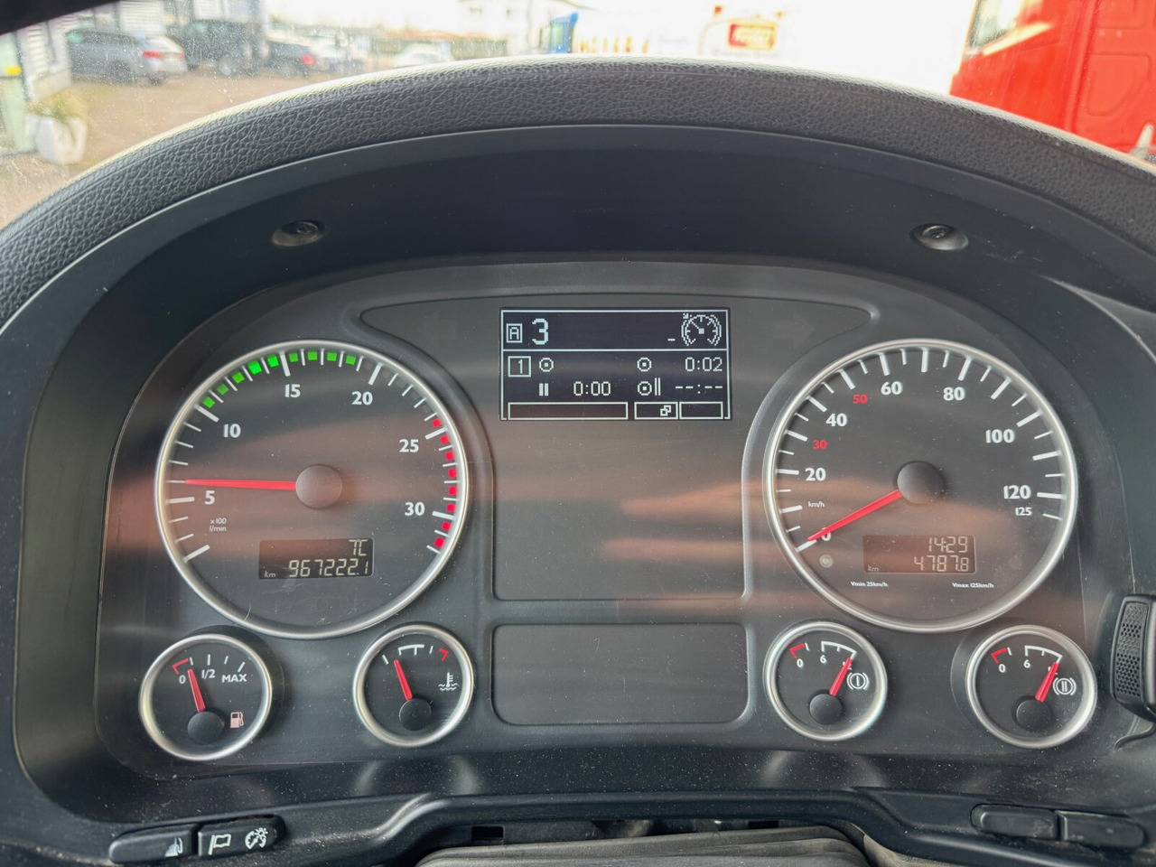 MAN TGS 26.400 6x2-4 BL TGS 26.400 6x2-4 BL, Lenk-/Liftachse, ADR, Esterer Tank ca. 20.150l, 4 Kammern - Камион цистерна: снимка 4 MAN TGS 26.400 6x2-4 BL TGS 26.400 6x2-4 BL, Lenk-/Liftachse, ADR, Esterer Tank ca. 20.150l, 4 Kammern - Камион цистерна: снимка 4