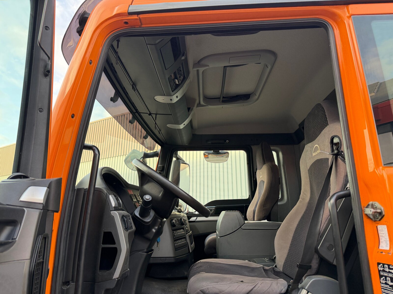 MAN TGS 26.400 6x2-4 BL TGS 26.400 6x2-4 BL, Motorabtrieb, Lenk-/Liftachse, Kran Epsilon Q180ZR95TR - Мултилифт с кука камион, Камион с кран: снимка 5 MAN TGS 26.400 6x2-4 BL TGS 26.400 6x2-4 BL, Motorabtrieb, Lenk-/Liftachse, Kran Epsilon Q180ZR95TR - Мултилифт с кука камион, Камион с кран: снимка 5