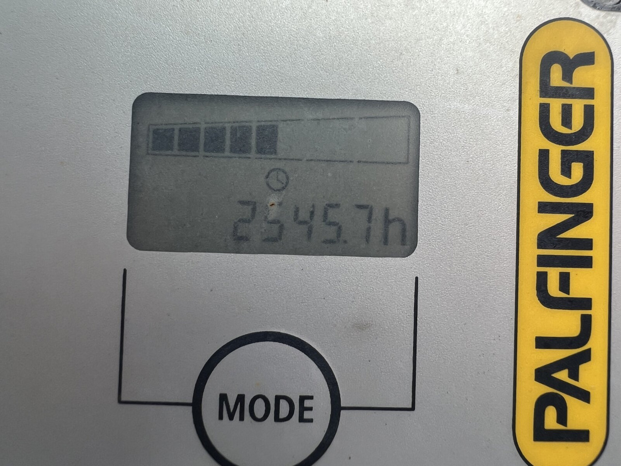 MAN TGS 26.400 6x2-4 LL TGS 26.400 6x2-4 LL, Navi, Lenk-/Liftachse, Heckkran Palfinger PK20001-K B, Funk - Камион с кран, Бордови камион: снимка 2 MAN TGS 26.400 6x2-4 LL TGS 26.400 6x2-4 LL, Navi, Lenk-/Liftachse, Heckkran Palfinger PK20001-K B, Funk - Камион с кран, Бордови камион: снимка 2