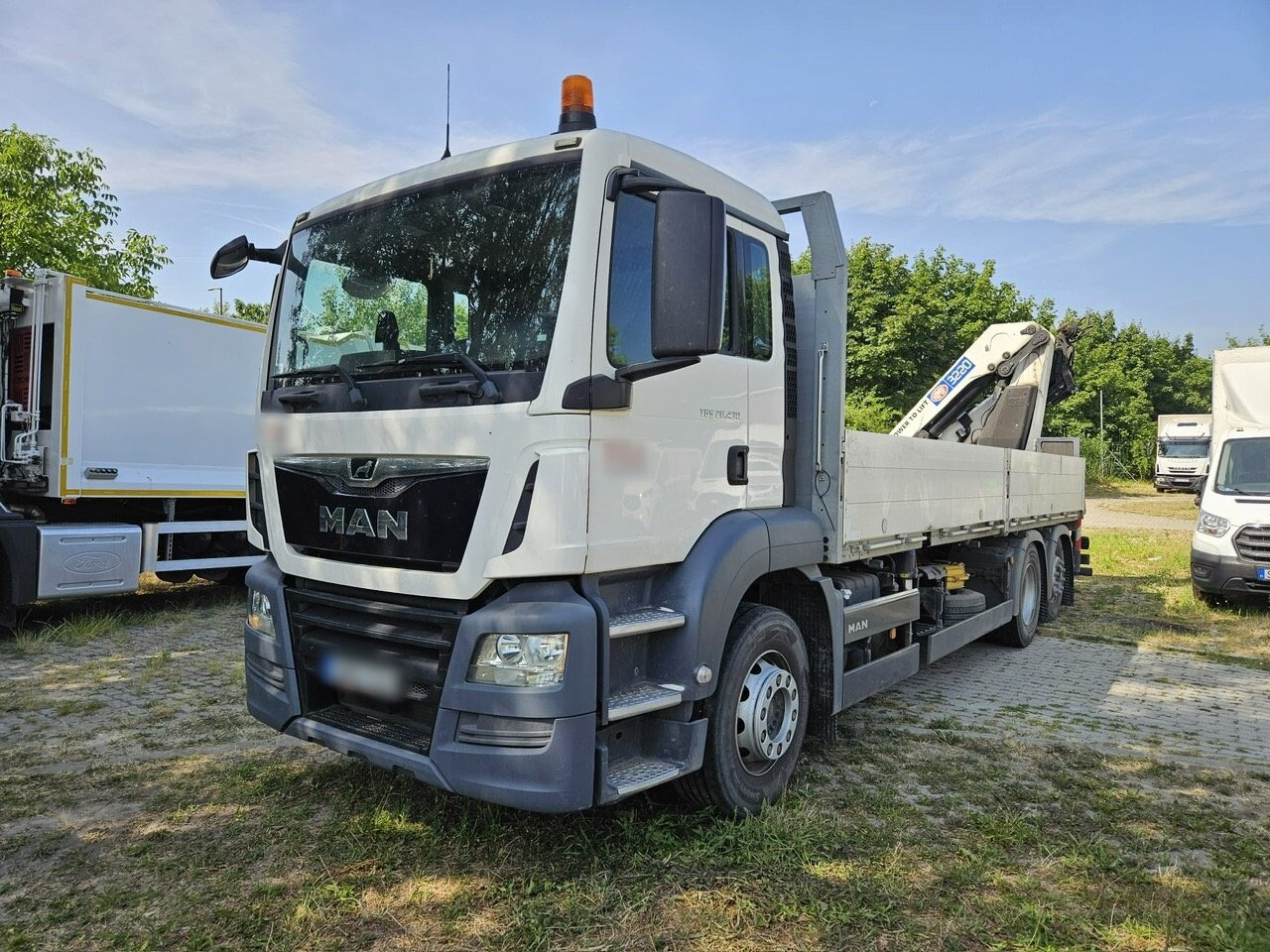 MAN TGS 26.430 6x2-4 BL TGS 26.430 6x2-4 BL, Lenk-/Liftachse, Heckkran HMF 3220K3, Funk - Камион с кран, Бордови камион: снимка 1 MAN TGS 26.430 6x2-4 BL TGS 26.430 6x2-4 BL, Lenk-/Liftachse, Heckkran HMF 3220K3, Funk - Камион с кран, Бордови камион: снимка 1